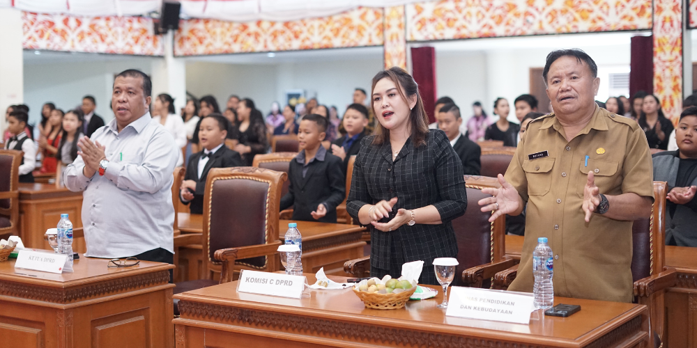 Meriah dan Penuh Makna: Pelepasan Siswa Siswi Kelas 6 SDS Alfa Omega Meriah dan Penuh Makna: Pelepasan Siswa Siswi Kelas 6 SDS Alfa Omega